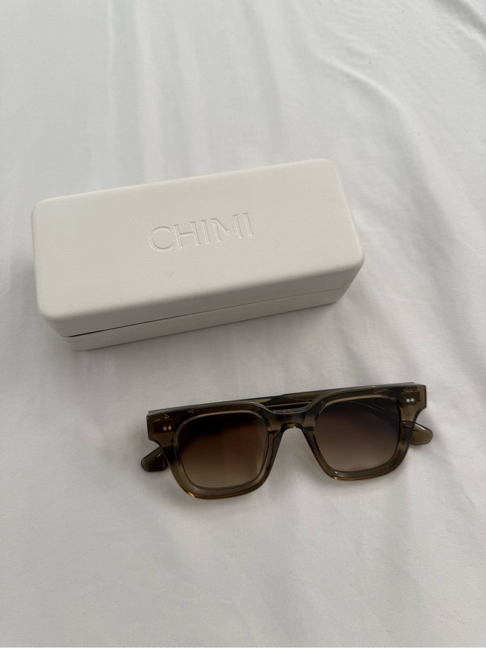 CHIMI Women's Square Sunglasses in Olive Brown
